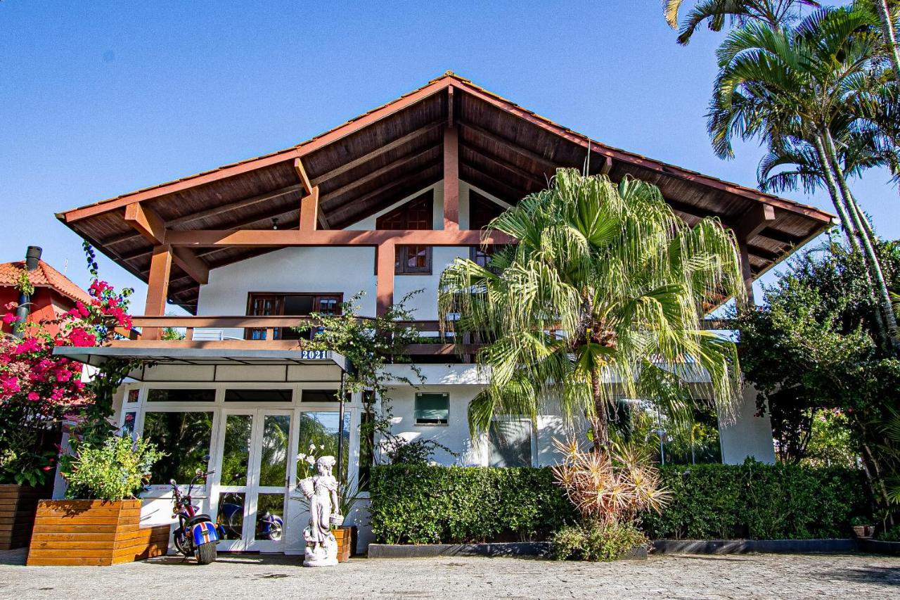 Jurere Internacional Holiday home *